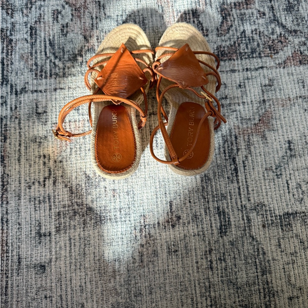 NWOT Tory Burch Tan Espadrille Sandals